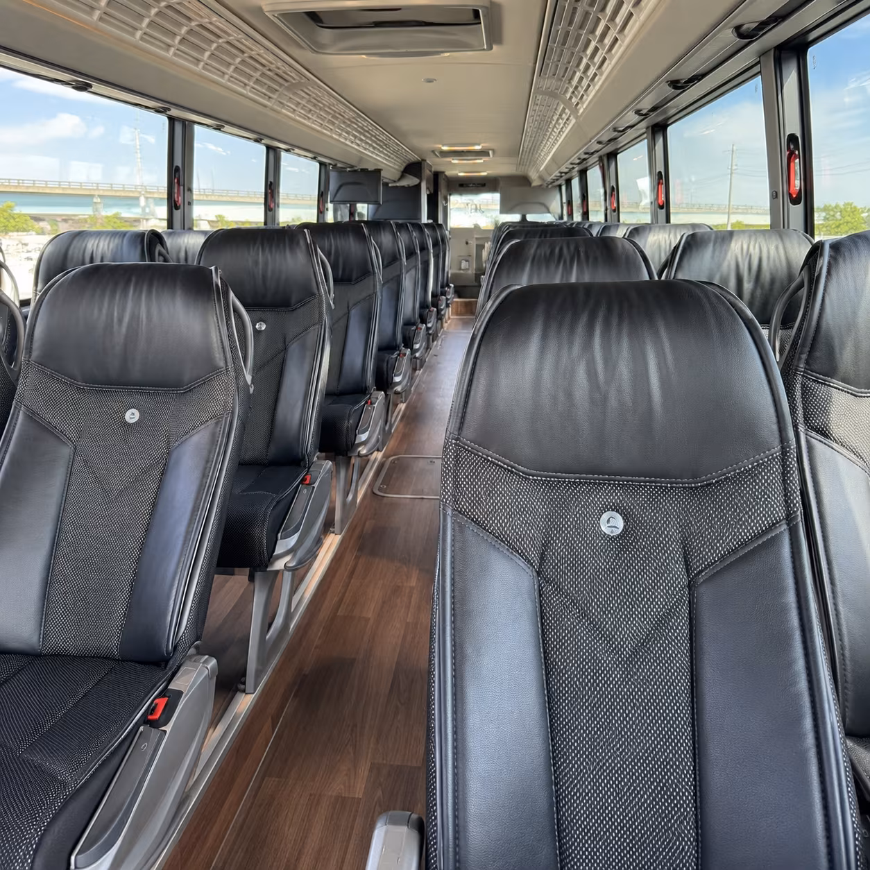 columbus blue jackets charter bus rentals to nationwide arena