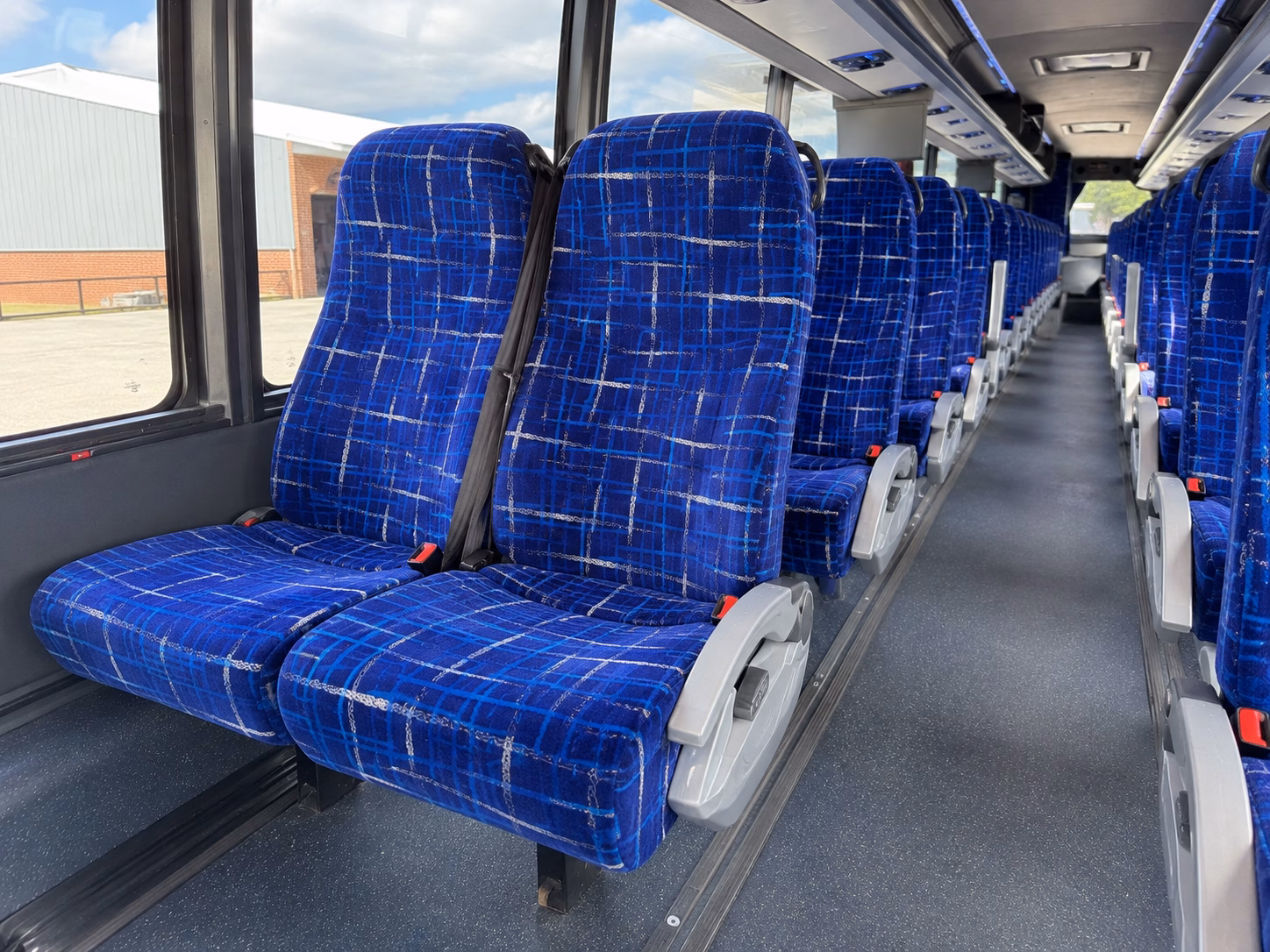 the hocking hills wine and scenery run is better with a bus